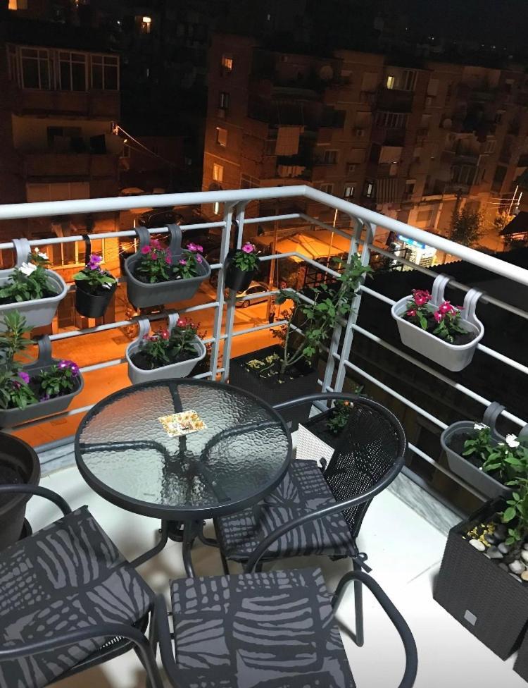 14 At Pazariiri Tirana